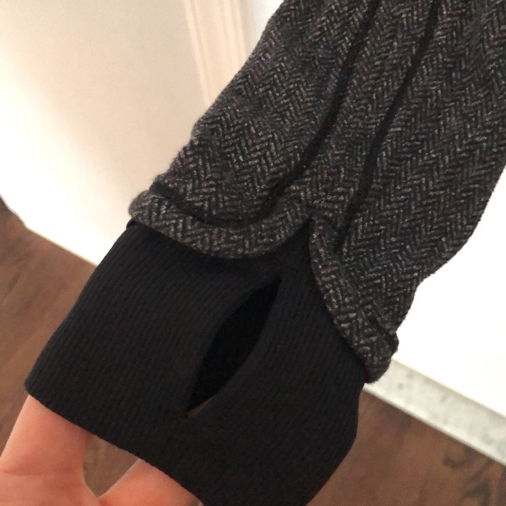 Lululemon Pullover - image 3